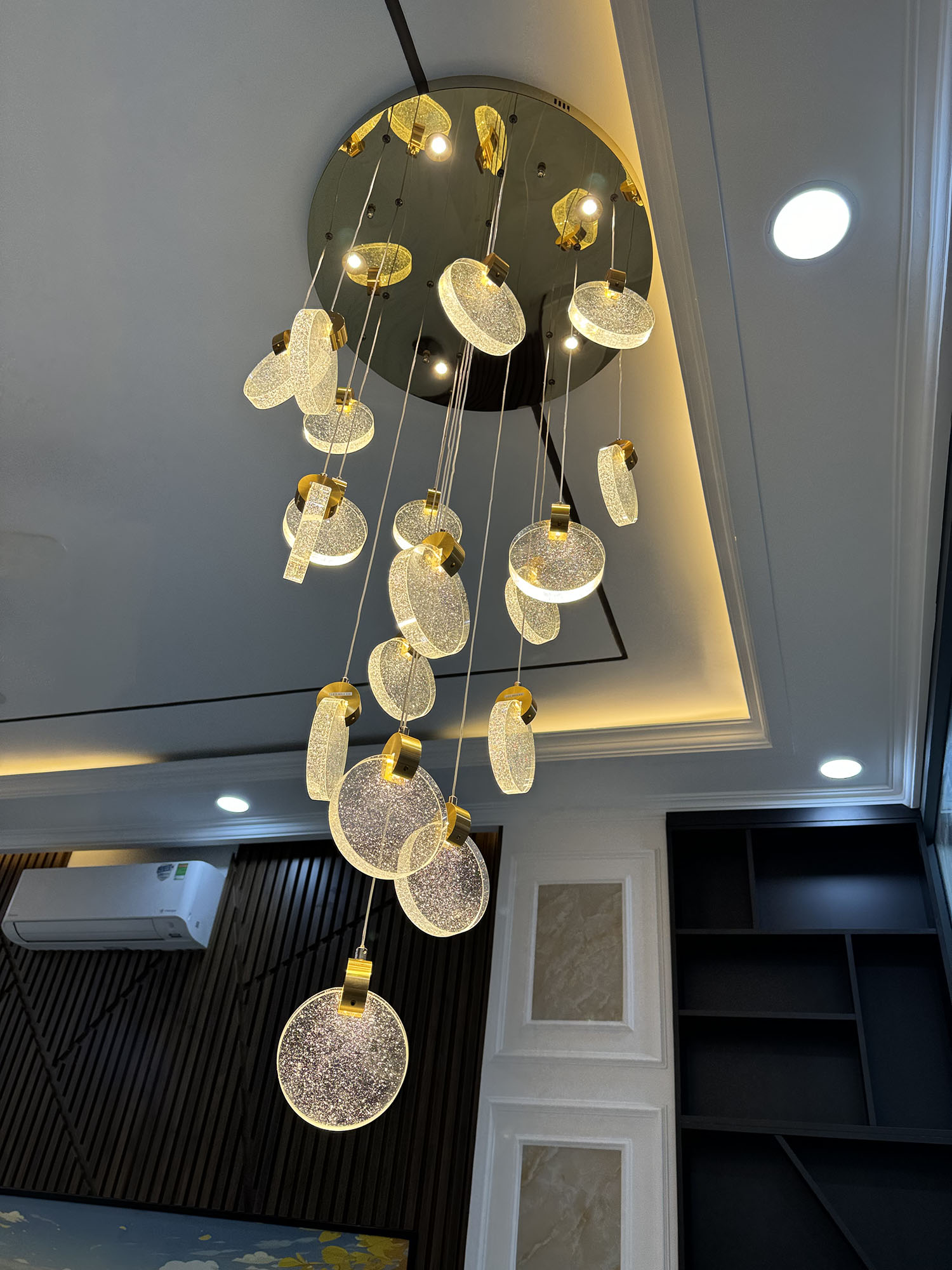 Siêu phẩm Hầm, 4Lầu, ST, thang máy (4,75x17=80,75m2) full nội thất cao cấp đường nội bộ 12m khu VIP 3 tháng 2